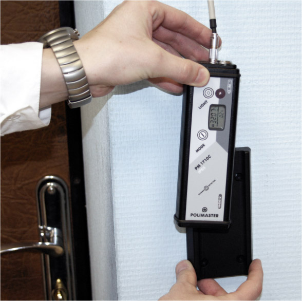 <b>PM1710GNC和PM1710C 用戶手冊(cè) </b>